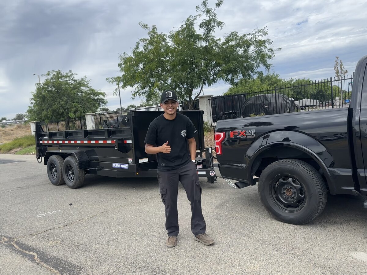 Yahir, owner of JRQ Junk Removal serving San Diego County